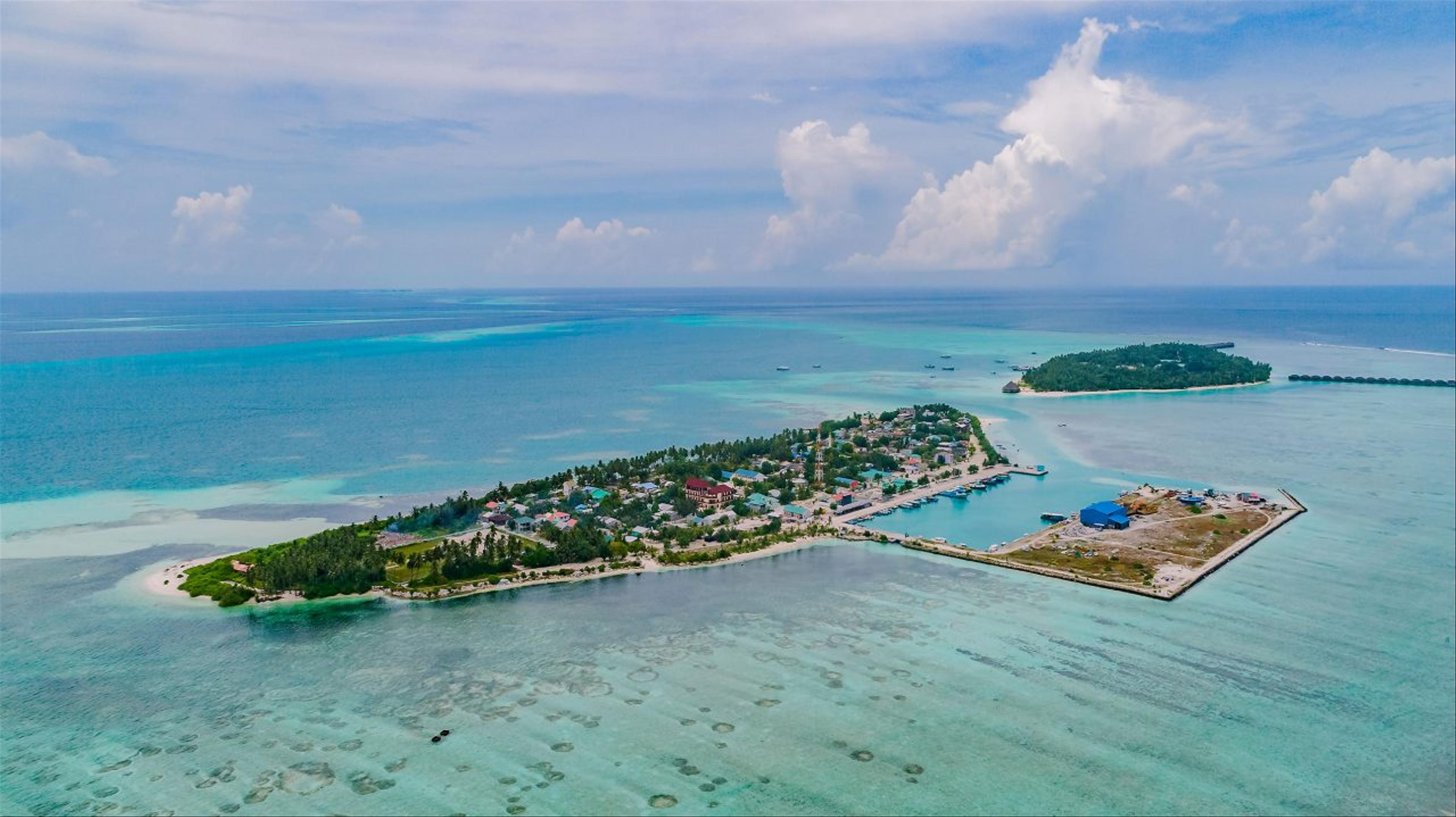 Dhiffushi Island