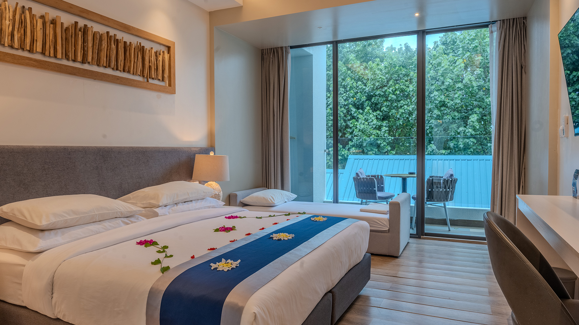 Sky Deluxe Room 1